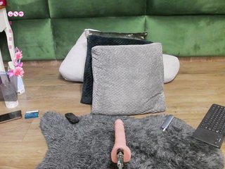 SelenSummer Porn Show