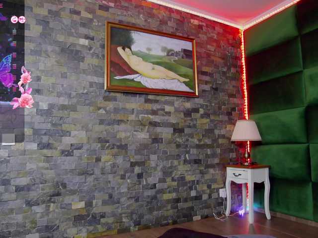 SelenSummer's BongaCams show and profile