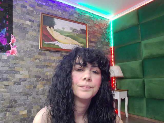 SelenSummer's BongaCams show and profile