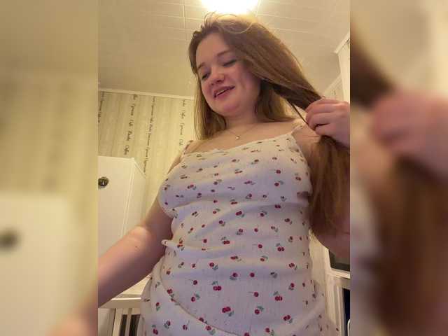 SweetKarinaa's BongaCams show and profile