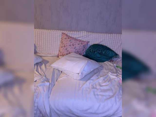 SweetKarinaa's BongaCams show and profile