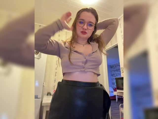 SweetKarinaa — Freechat on BongaCams