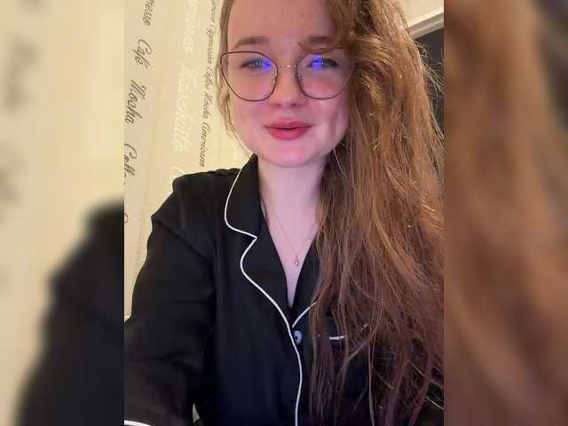 SweetKarinaa's BongaCams show and profile