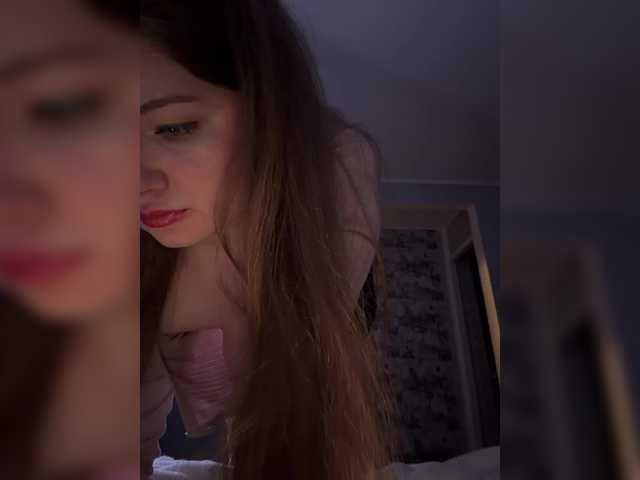 SweetKarinaa's BongaCams show and profile