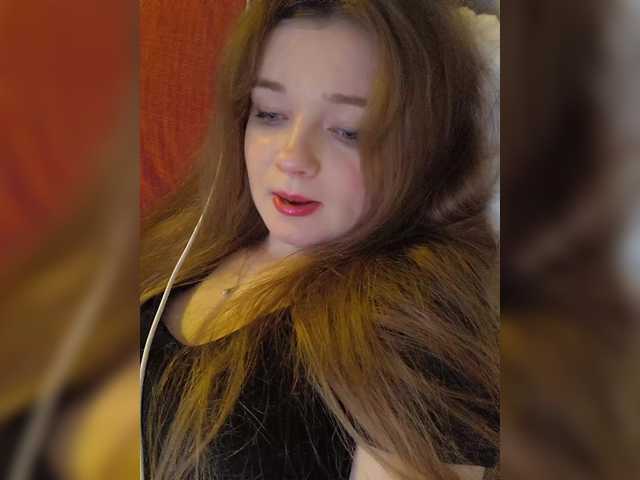 Explore SweetKarinaa, she wants to masturbate for you SweetKarinaa from BongaCams