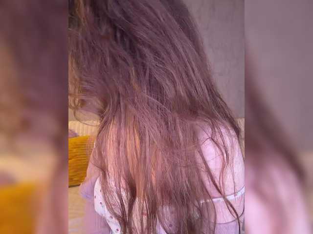 SweetKarinaa's BongaCams show and profile