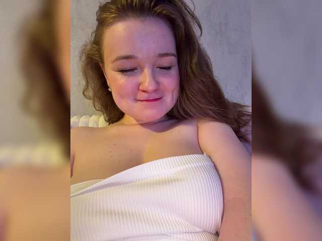 SweetKarinaa's BongaCams show and profile