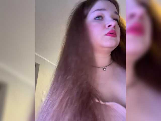 SweetKarinaa's BongaCams show and profile