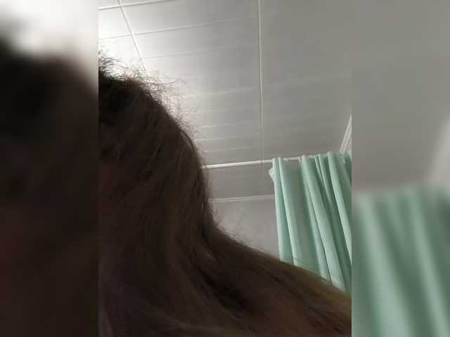 SweetKarinaa from BongaCams