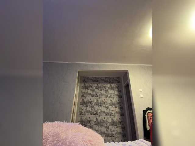 SweetKarinaa's BongaCams show and profile