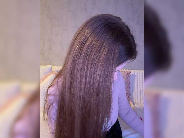 SweetKarinaa's BongaCams show and profile