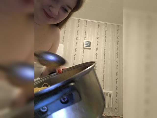 SweetKarinaa from BongaCams is Freechat