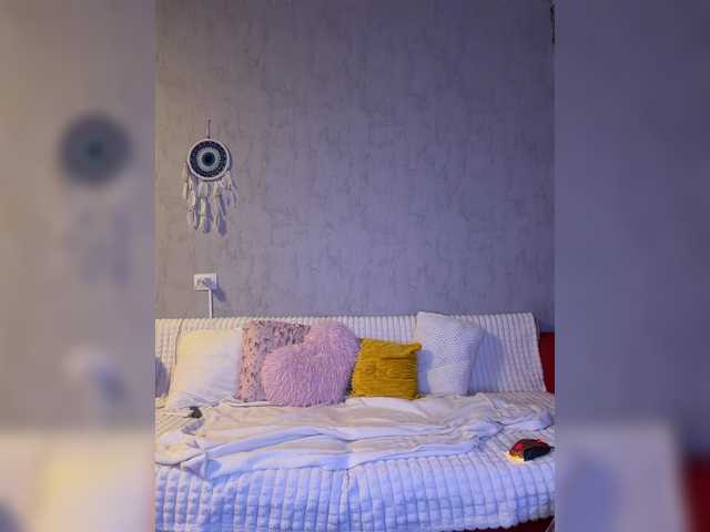 SweetKarinaa's BongaCams show and profile