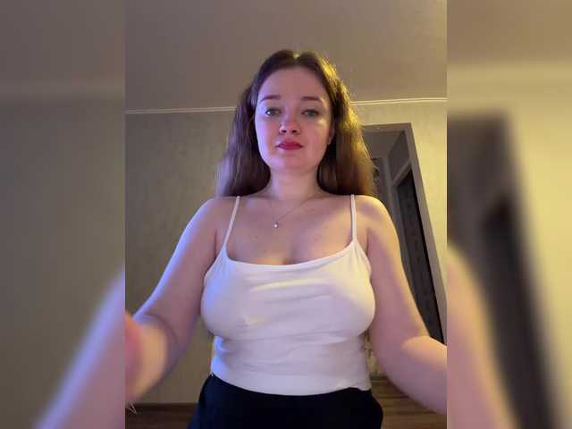 SweetKarinaa's BongaCams show and profile