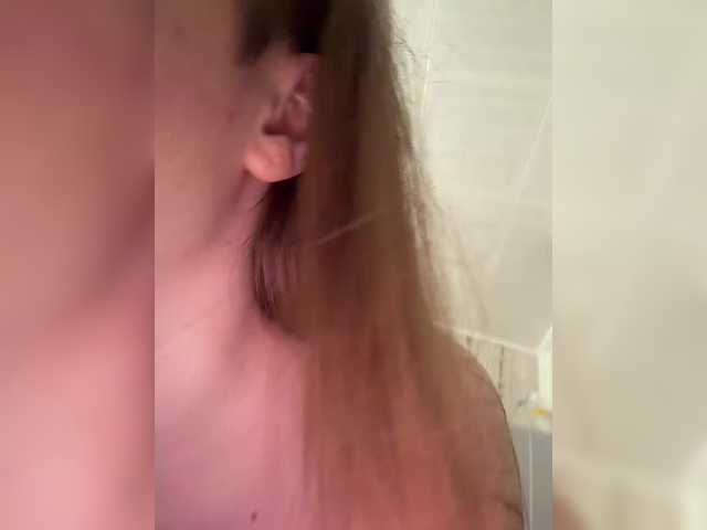 SweetKarinaa's BongaCams show and profile