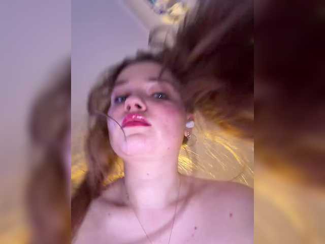 SweetKarinaa's BongaCams show and profile