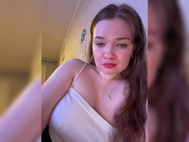 SweetKarinaa's BongaCams show and profile