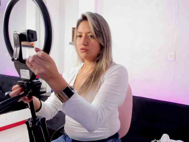 ValeriaHunter webcam