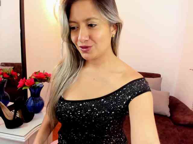 ValeriaHunter webcam