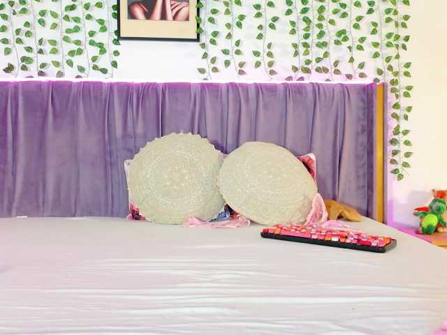 Lilithcapri7's BongaCams show and profile