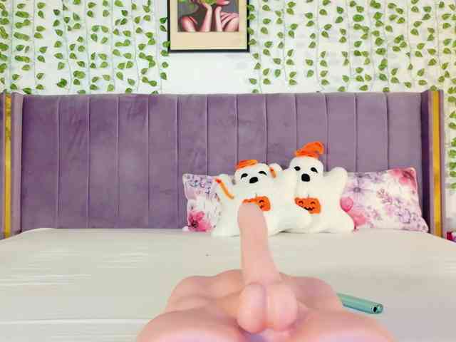 Lilithcapri7 webcam