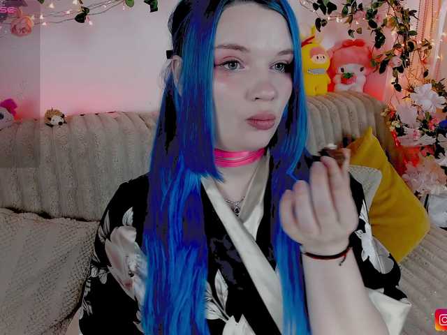 MiuAmano's BongaCams show and profile