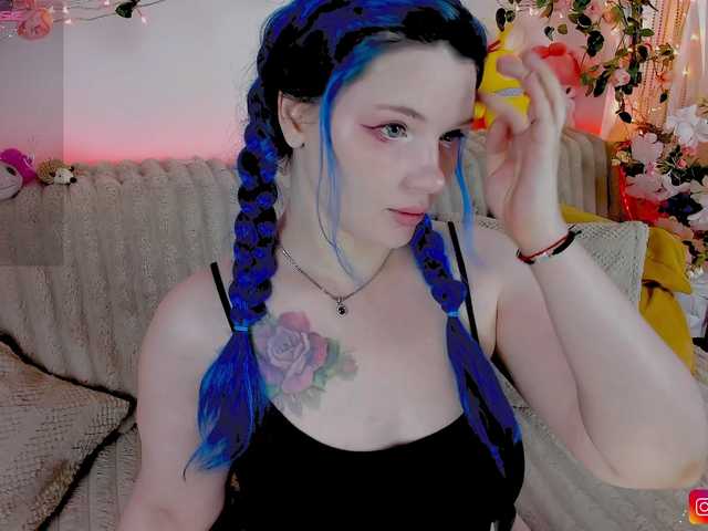 MiuAmano's BongaCams show and profile