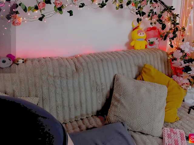 MiuAmano's BongaCams show and profile