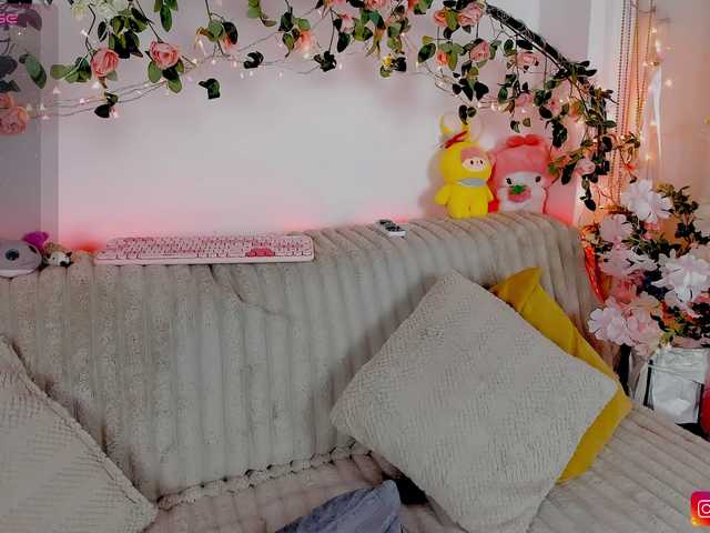 MiuAmano's BongaCams show and profile