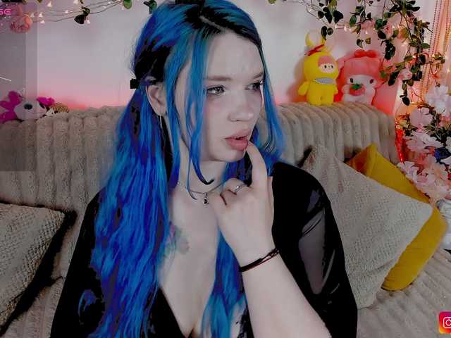 MiuAmano live cam profile