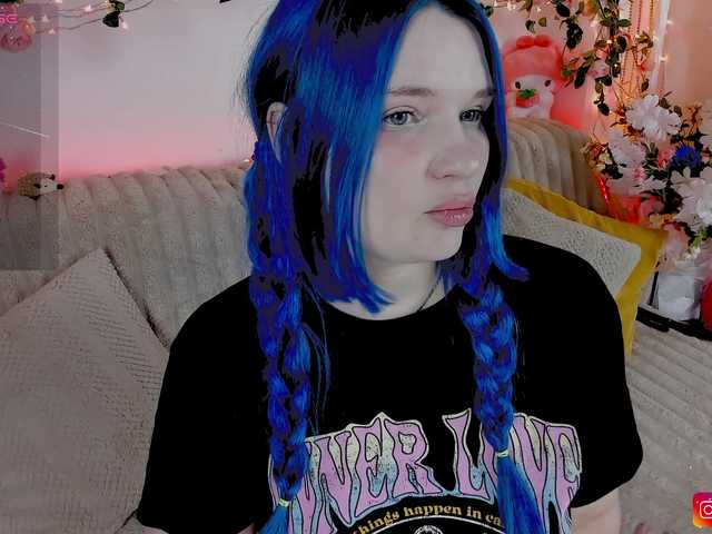 MiuAmano's BongaCams show and profile