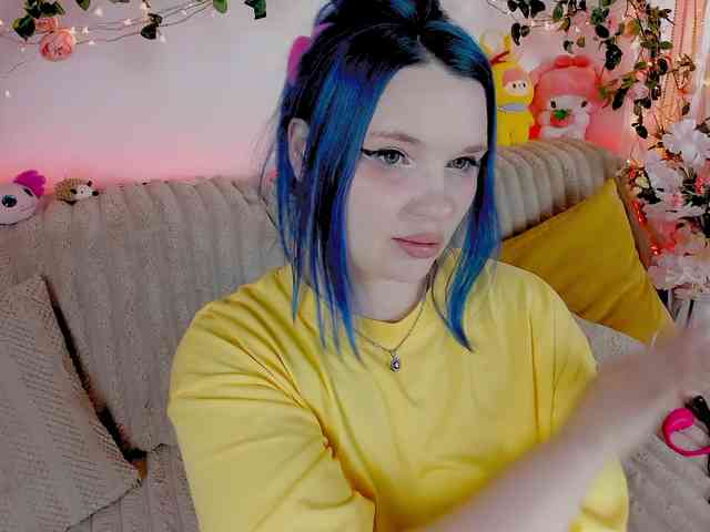 MiuAmano webcam