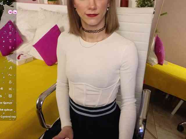 sexcam chatroom Snezhqueen