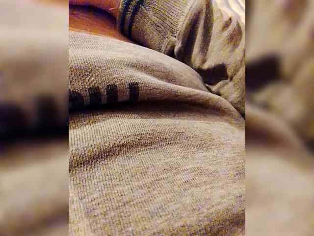 Zik324 Live Webcam on BongaCams