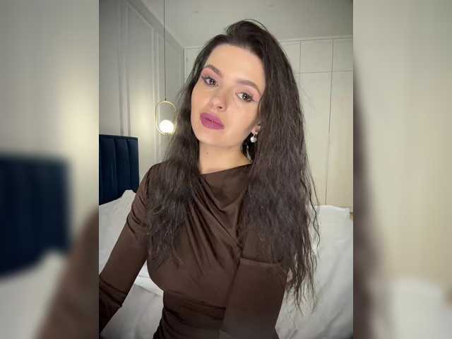 Opskira's BongaCams show and profile