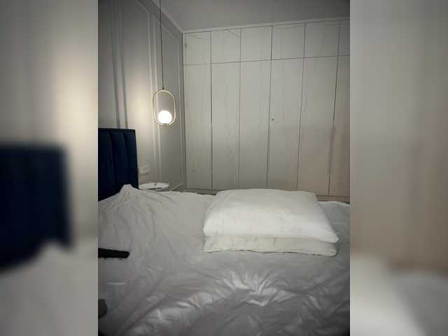 Opskira's BongaCams show and profile