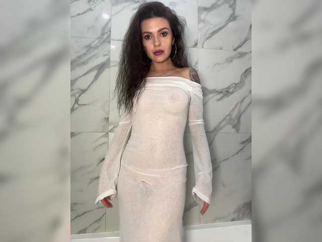 Opskira's BongaCams show and profile