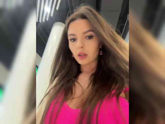 adult chat now Opskira
