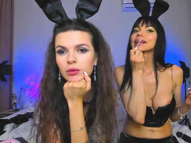 Oops_kiraa webcam