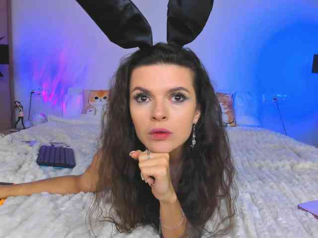 Oops_kiraa webcam