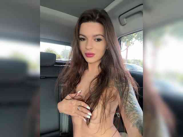 Oops_kiraa webcam