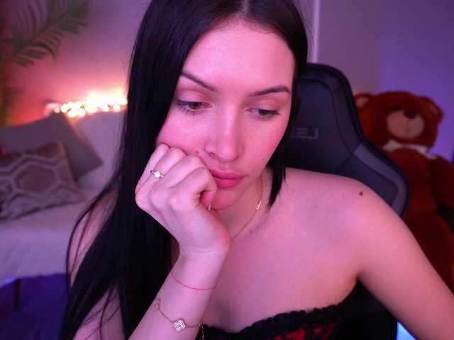 MilaSecret's BongaCams show and profile