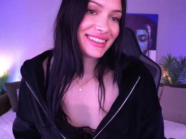 MilaSecret's BongaCams show and profile