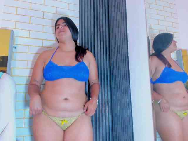 Lia-Ashley Lia-Ashley