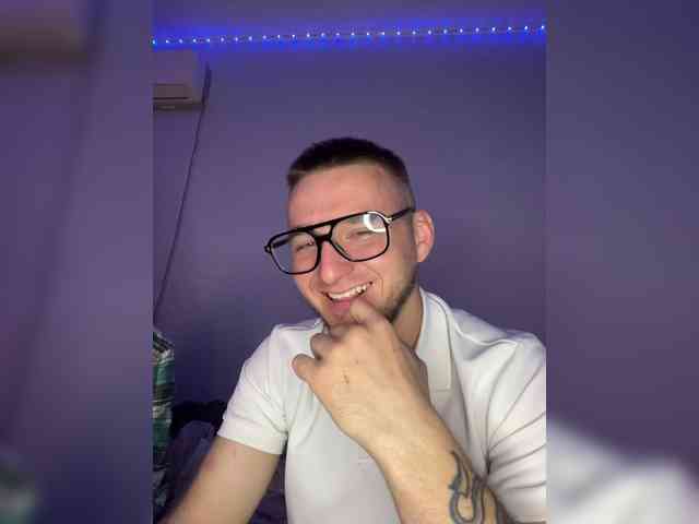 MagRik Live Webcam on BongaCams
