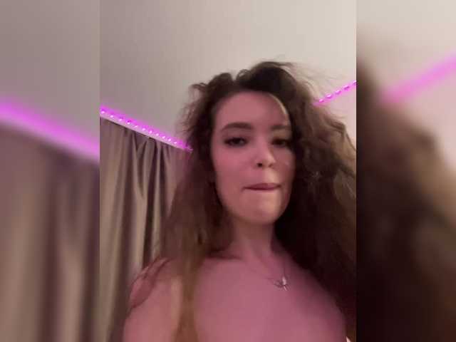 YourLadyyy webcam