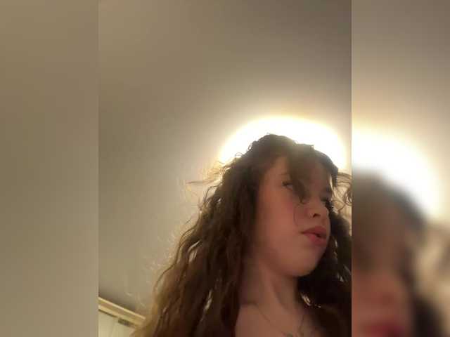 LadyEmily's BongaCams show and profile