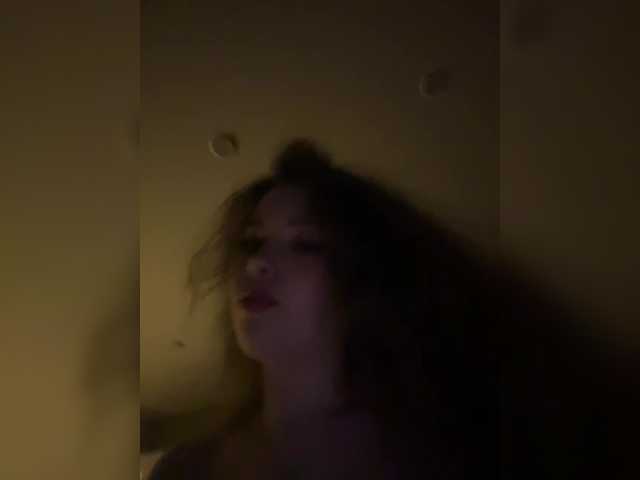 LadyEmily's BongaCams show and profile