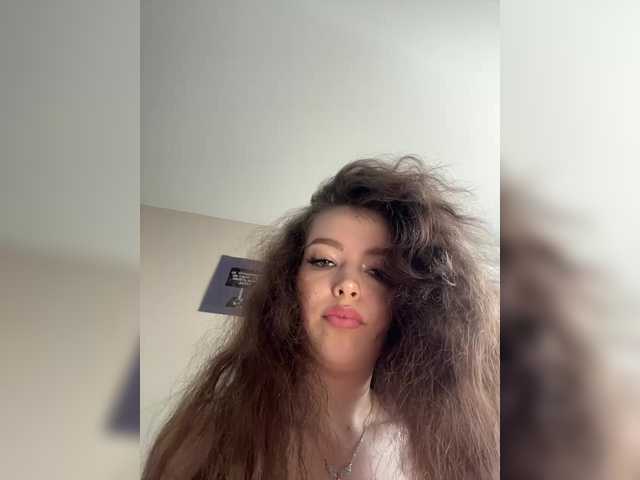 LadyEmily's BongaCams show and profile