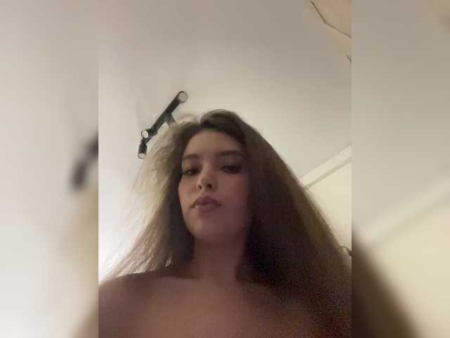 YourLadyyy webcam